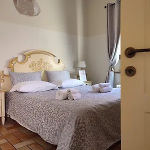 3* Гостевой дом Casa Aurora