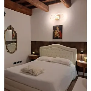 Apartment Centro Storico Luxury Smeraldo Suite: Historic Elegance With Hydromassage, Ravenna