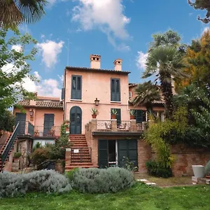 Ai Giardini Di San Vitale Bed & Breakfast